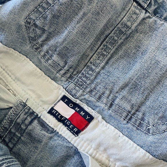 Vintage Boys Size 4 Tommy Hilfiger Light Blue Denim Overalls - Picture 4 of 6